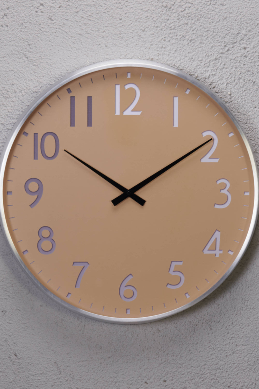 Etsu Silver Wallclock - Yellow Face