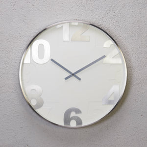 Etsu Silver Wallclock - White Grain Face