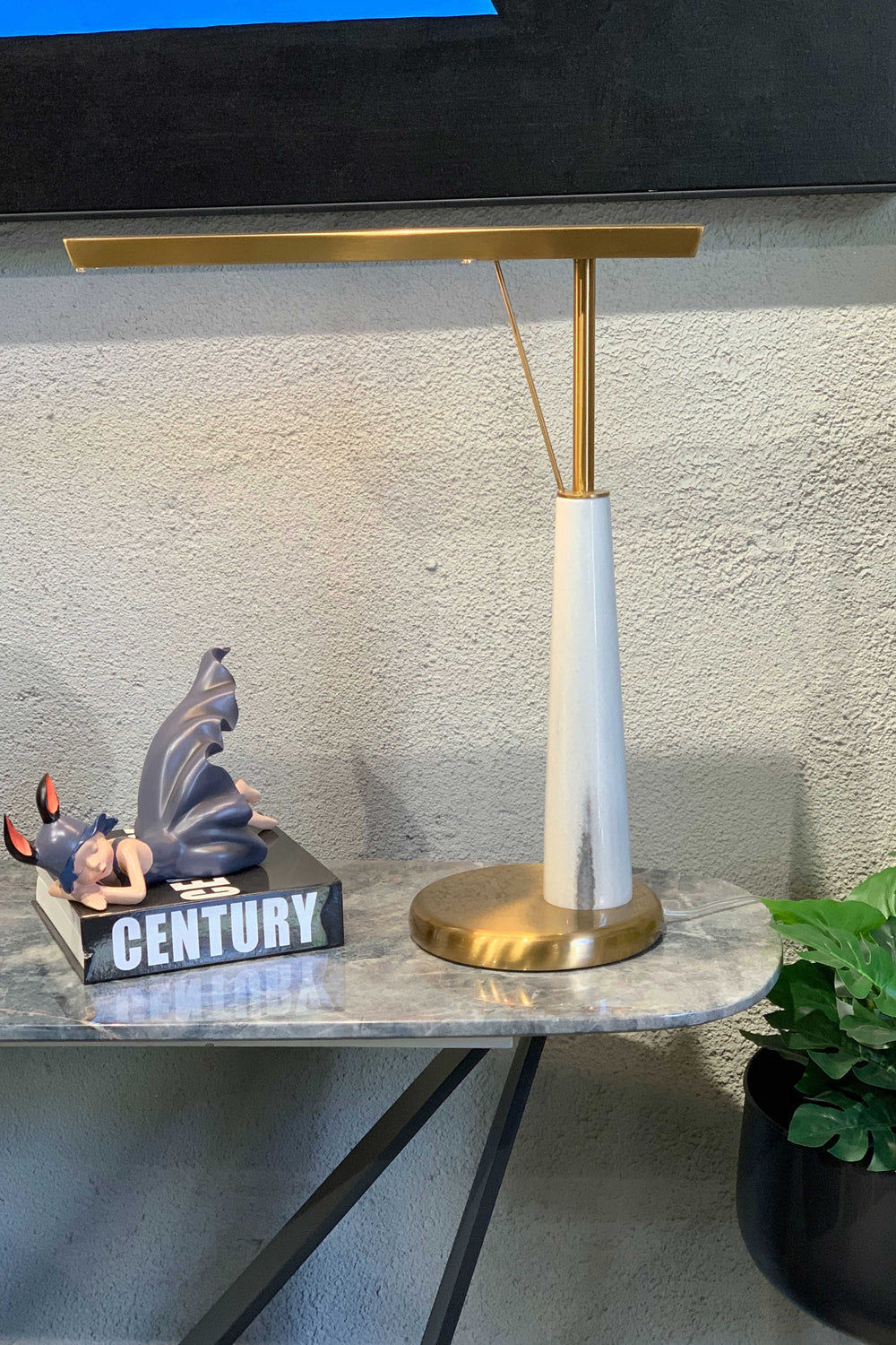 Avira Marble Table Lamp