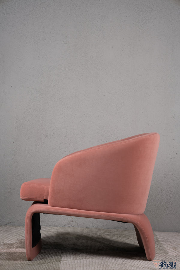 Cape Lounge Chair with Footrest