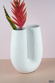U Vase - White