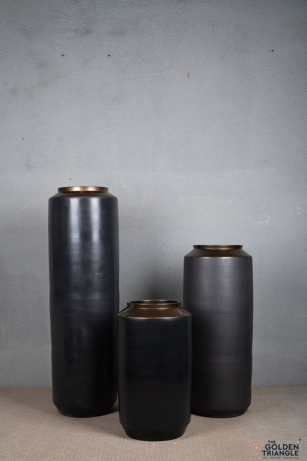 Belluno Ceramic Floor Planter