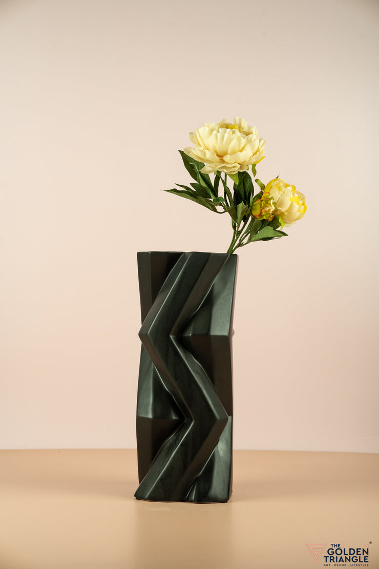 Kazuto Ceramic Vase