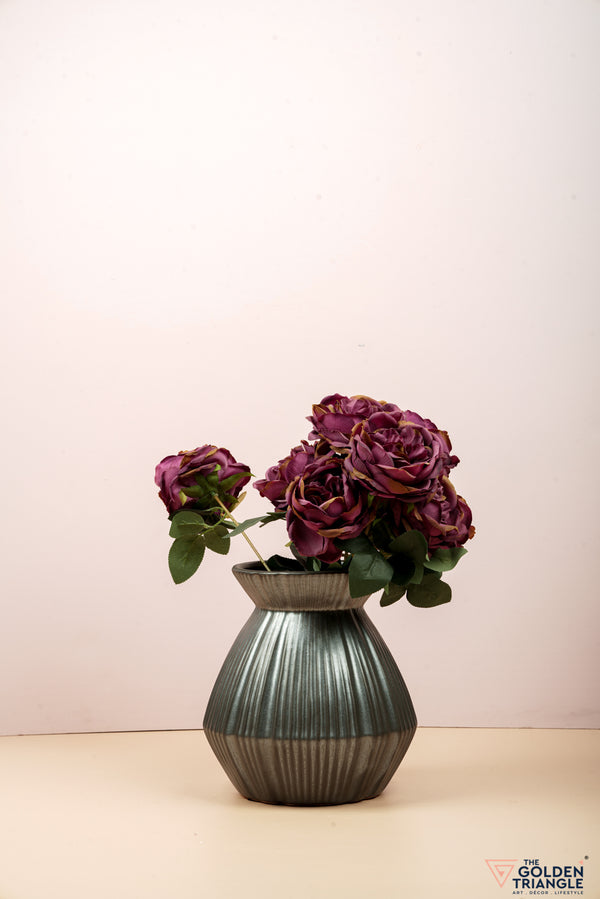 Victoria Textured Ceramic Vase - Black