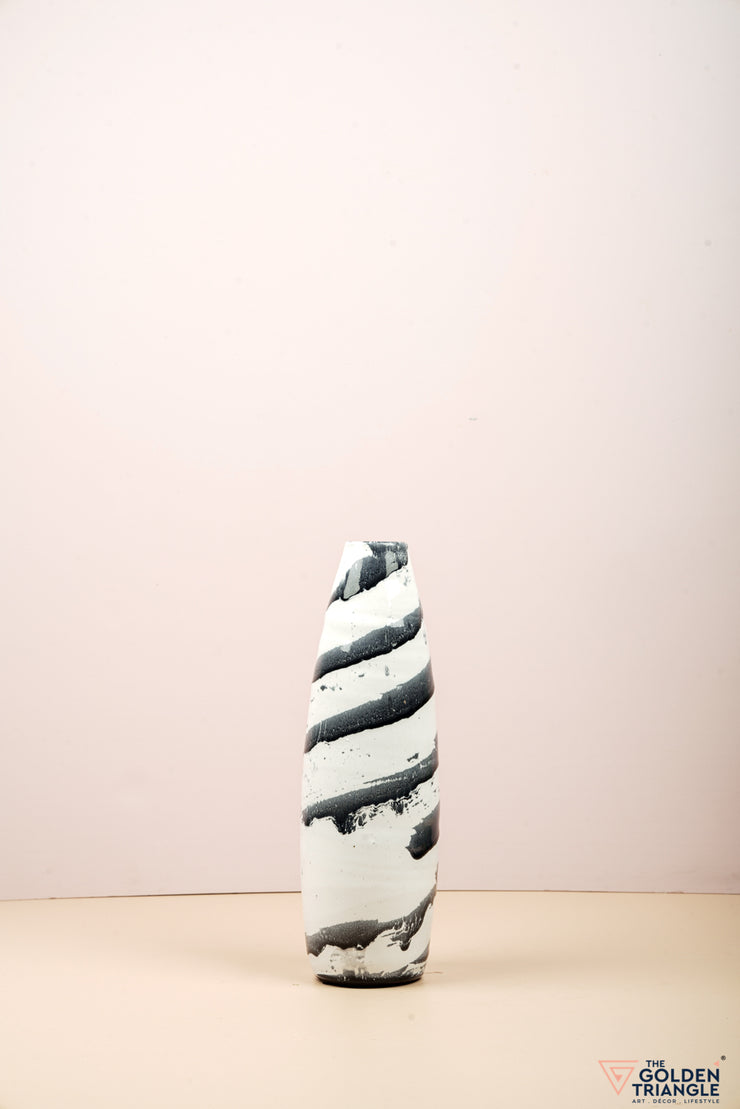Acadia Ceramic Vase - Black