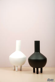 Three Legged Vase - Black