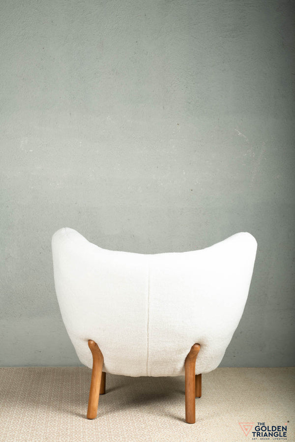 Petra Lounge Chair  -  White