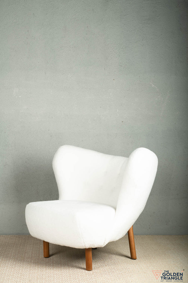 Petra Lounge Chair  -  White